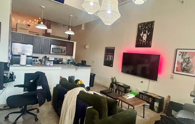 1 bed, 1 bath, 600 sqft, $1,599, Unit 413