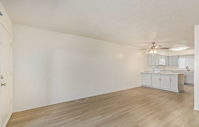 2 beds, 2 baths, 950 sqft, $1,350, Unit 118