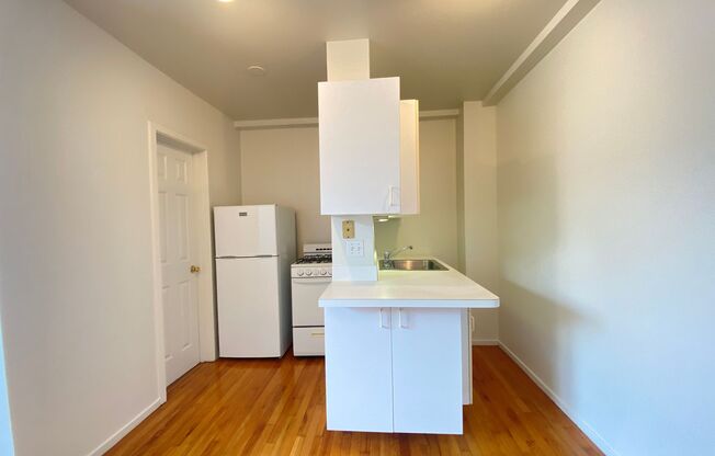 Studio, 1 bath, 300 sqft, $1,150, Unit 5959-504