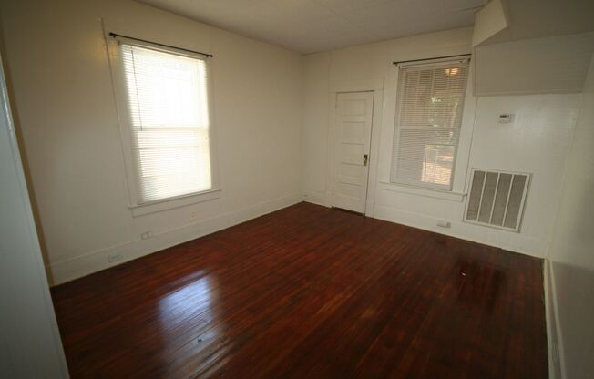 2 beds, 1 bath, $1,995