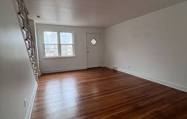 3 beds, 1 bath, $1,850