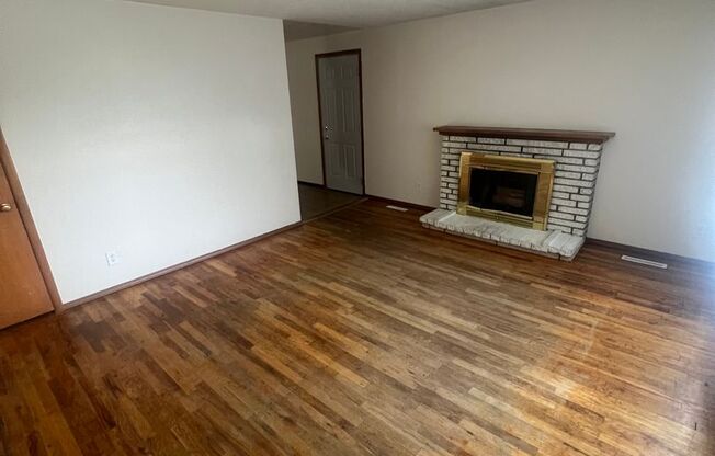 533 E OLYMPIC AVE