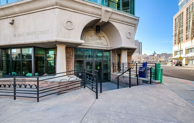 Stunning Unit in The Pointe building in Downtown St. Paul