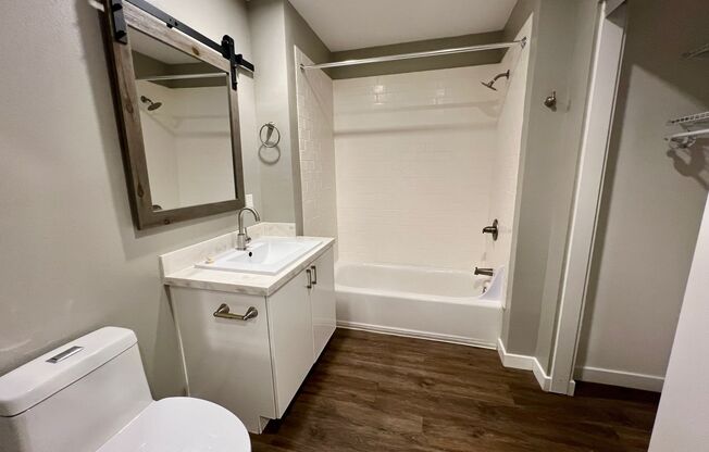 Studio, 1 bath, 319 sqft, $1,775, Unit 435-101