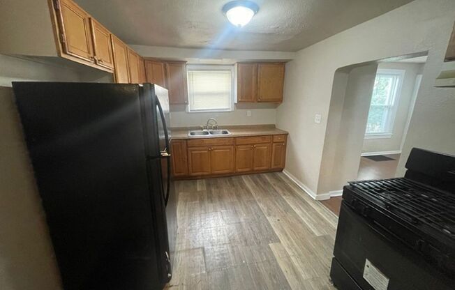 3 beds, 2 baths, $2,000, Unit Unit 1