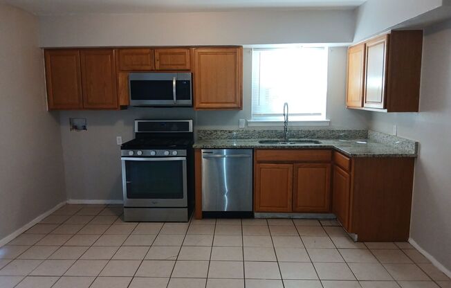 3 beds, 1 bath, $1,500