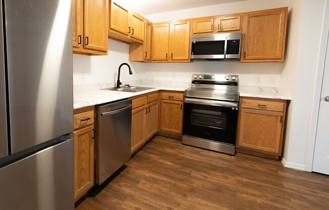 4 beds, 4 baths, 1,050 sqft, $2,600, Unit AAT2-707