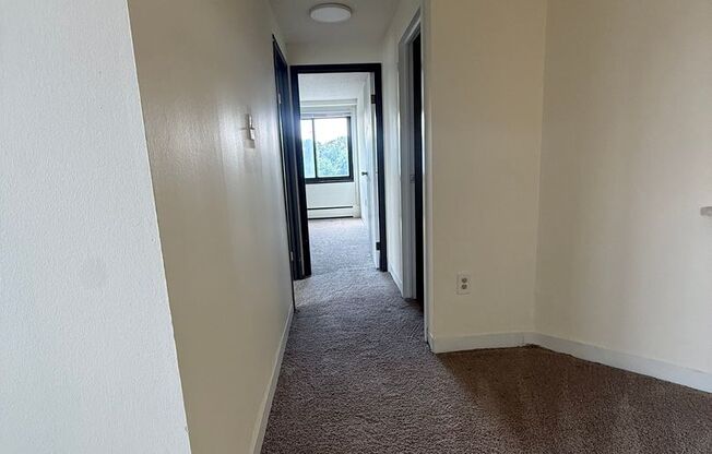 2 beds, 1 bath, 710 sqft, $1,450, Unit # 704