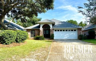 3br/2ba Home in Gated Community includes Lawncare