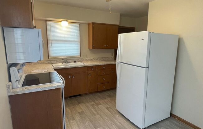 2 beds, 1 bath, $850