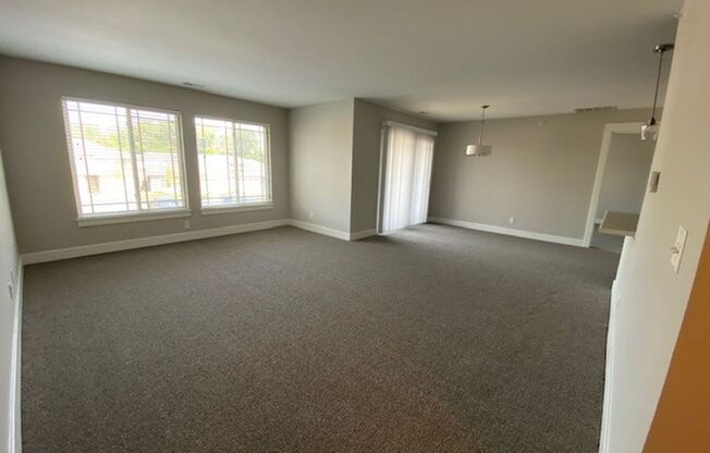 1 bed, 1 bath, 852 sqft, $1,471, Unit 2103-205