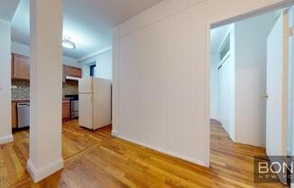 2 beds, 1 bath, $4,250, Unit 307