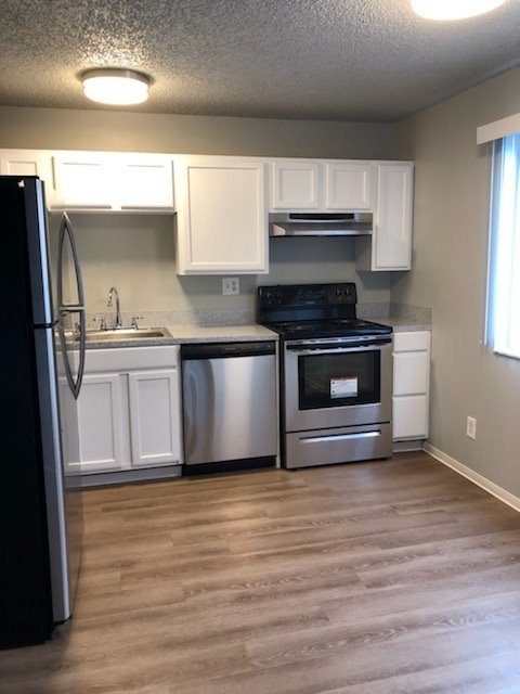 1 bed, 1 bath, 700 sqft, $1,600, Unit 6