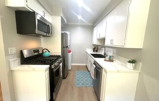 1 bed, 1 bath, 650 sqft, $2,395, Unit #7