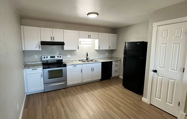 2 beds, 1 bath, $1,050, Unit 301