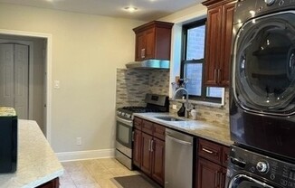 3 TOWNHOUSE PL