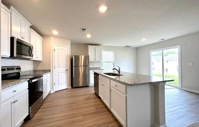 Beautiful 4BR/2.5BA Home in Charlotte!