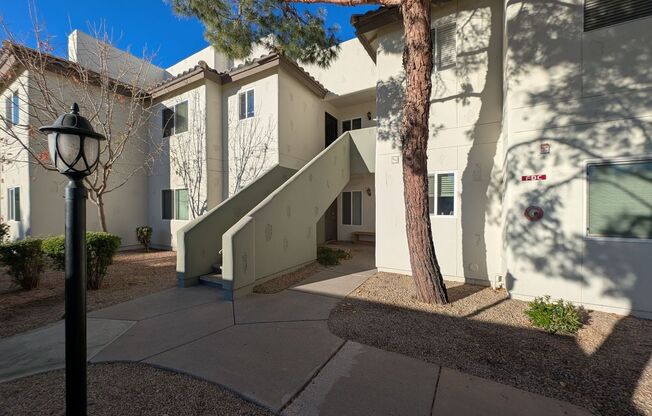 2 Bedroom Condo in the Boardwalk at Andersen Springs Community Near W Ray Rd and N Dobson Rd!