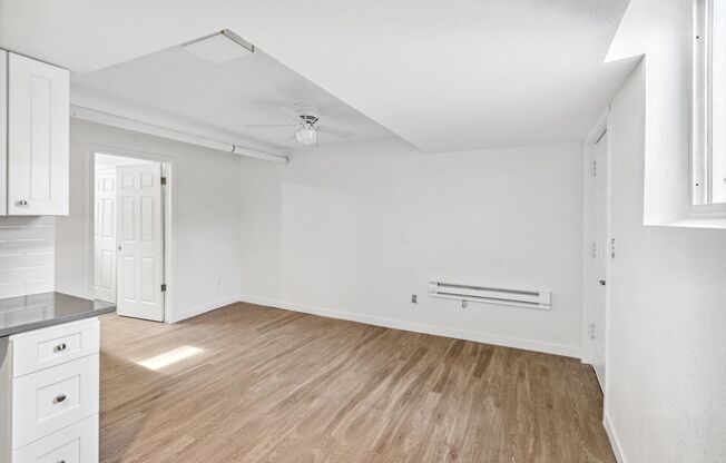 1 bed, 1 bath, 500 sqft, $1,150, Unit 1877B