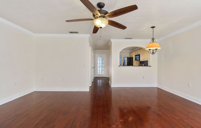 2 bedroom, 2.5 bathroom in the Milk District 32803