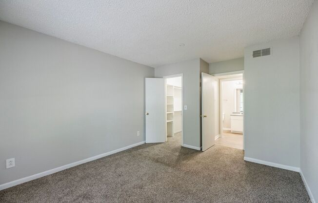 1 bed, 1 bath, 700 sqft, $875, Unit 1-10T