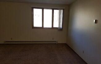 2 beds, 1 bath, 700 sqft, $1,225, Unit Unit 4