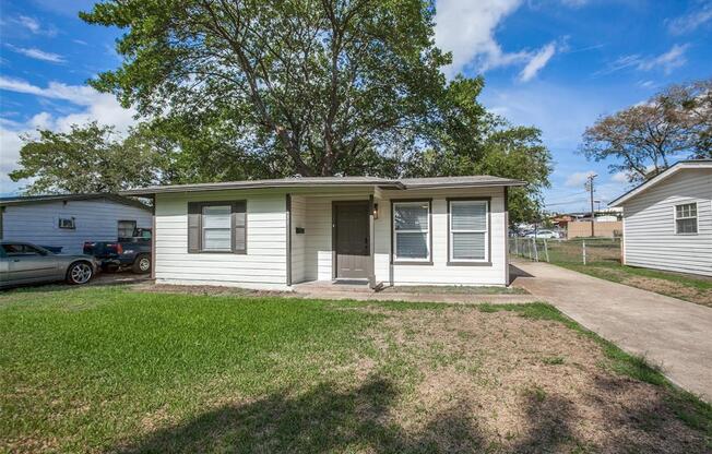 637 N 4 ST