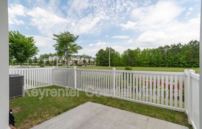 2115 BELDEN AVE