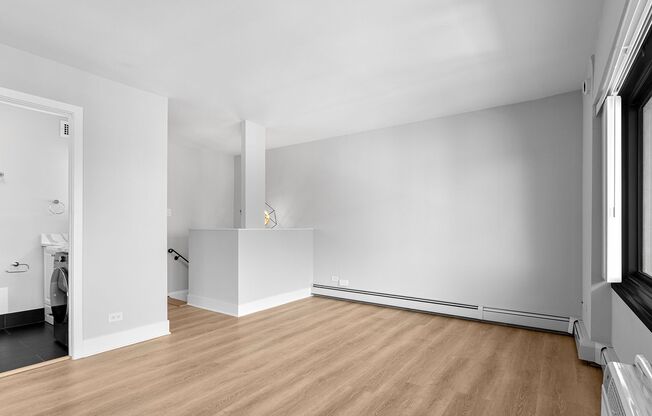 1 bed, 1.5 baths, 667 sqft, $2,400, Unit 4B