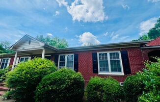 3821 ROSEHAVEN DR