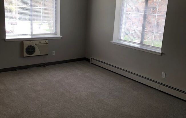 2 beds, 1.5 baths, 850 sqft, $1,625, Unit 101