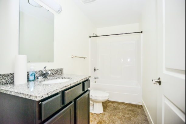 1 bed, 1 bath, 700 sqft, $1,375, Unit The Press - 2201