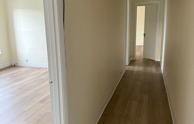 2 beds, 2 baths, 1,772 sqft, $2,200, Unit Old King Edward 61