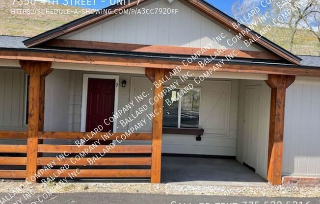 Adorable studio near the Truckee River