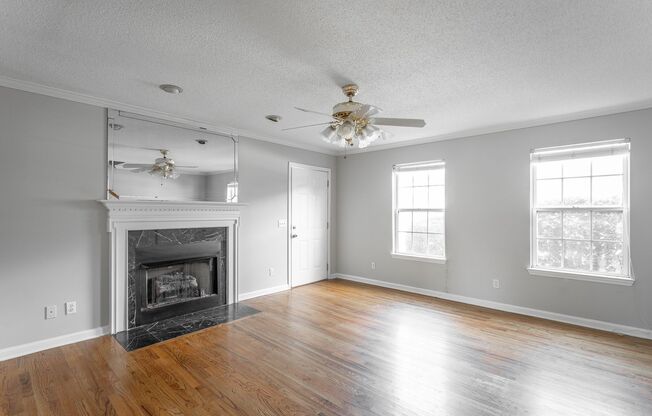 Large 2 Bedroom 1.5 Bath in Hixson