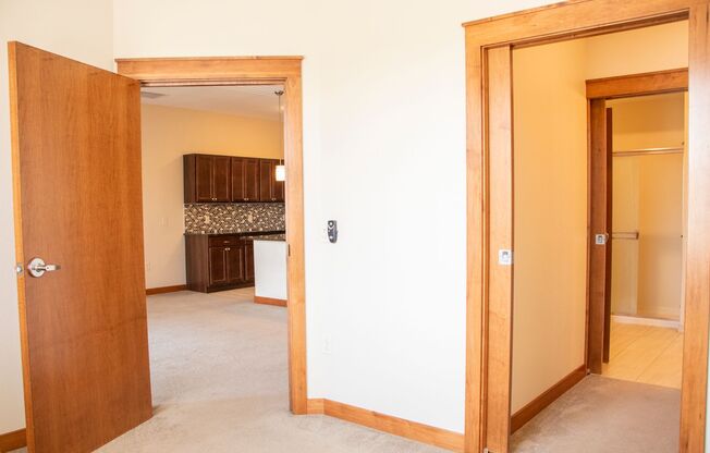 2 beds, 2 baths, $1,425, Unit 103