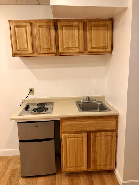 Studio, 1 bath, , $2,095, Unit B