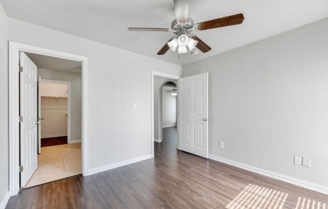 3 beds, 2 baths, 1,110 sqft, $1,495, Unit T350-101