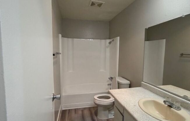 1 bed, 1 bath, 625 sqft, $1,495, Unit 072