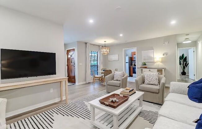 2BD/2BA Town Home Mount Pleasant Fully Furnished - Available Feb 1st, 2026 LEASE TERM NEGOTIABLE