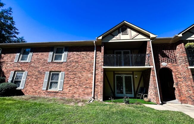 3 beds, 2 baths, $1,500, Unit Unit # A