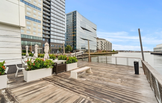 1 bed, 1.5 baths, 1,104 sqft, $9,500, Unit 5G