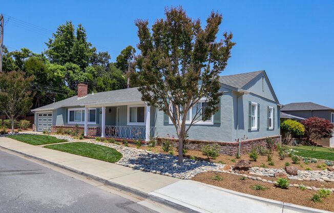 4 Bed / 3 Bath Burlingame home near excellent schools. YouTube Tour!!