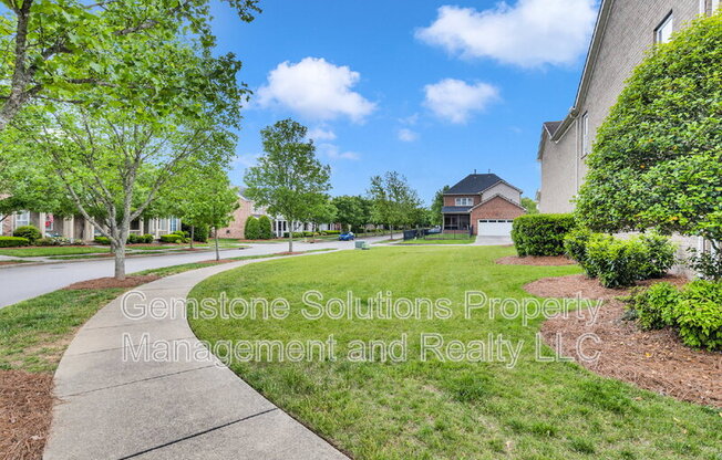 301 PENNYSTONE CIR