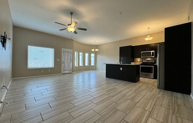 East El Paso 3 bed Refrig A/C