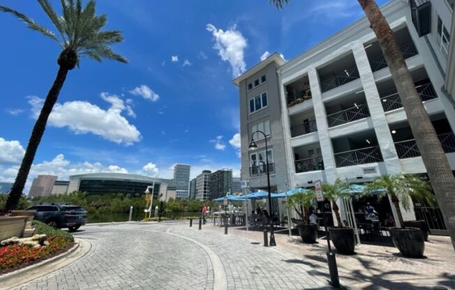 MUST SEE! 2/2 condo on Harbour Island, Courtyard View!