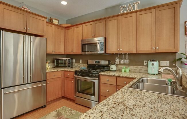 11464 SW 96th Avenue ~ Amazing Tri-Level Home in Cul-de-sac!