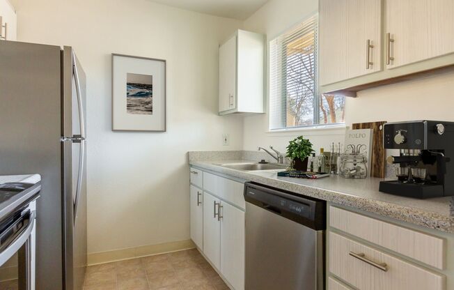 1 bed, 1 bath, 642 sqft, $1,416, Unit I209