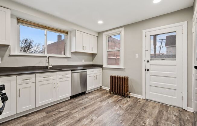 101-103 E Agnew Avenue