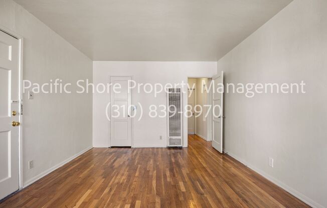 3211 W 73rd St Apartments